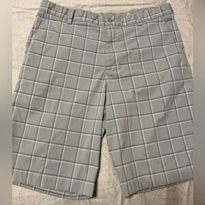 Nike men’s golf shorts 35